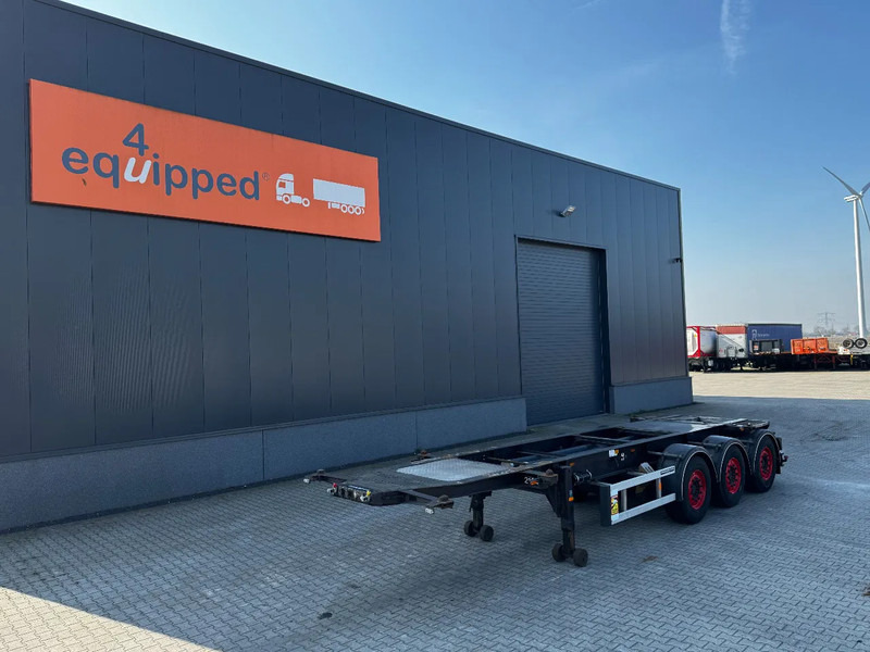 Burg 20FT/3-axles, SAF INTRADISC, ADR (EXII, EXII, FL, AT), 2x LIFTAXLE, NL-Chassis - Poluprikolica za prevoz kontejnera/ Poluprikolica sa promenjivim sandukom: slika 1 Burg 20FT/3-axles, SAF INTRADISC, ADR (EXII, EXII, FL, AT), 2x LIFTAXLE, NL-Chassis - Poluprikolica za prevoz kontejnera/ Poluprikolica sa promenjivim sandukom: slika 1