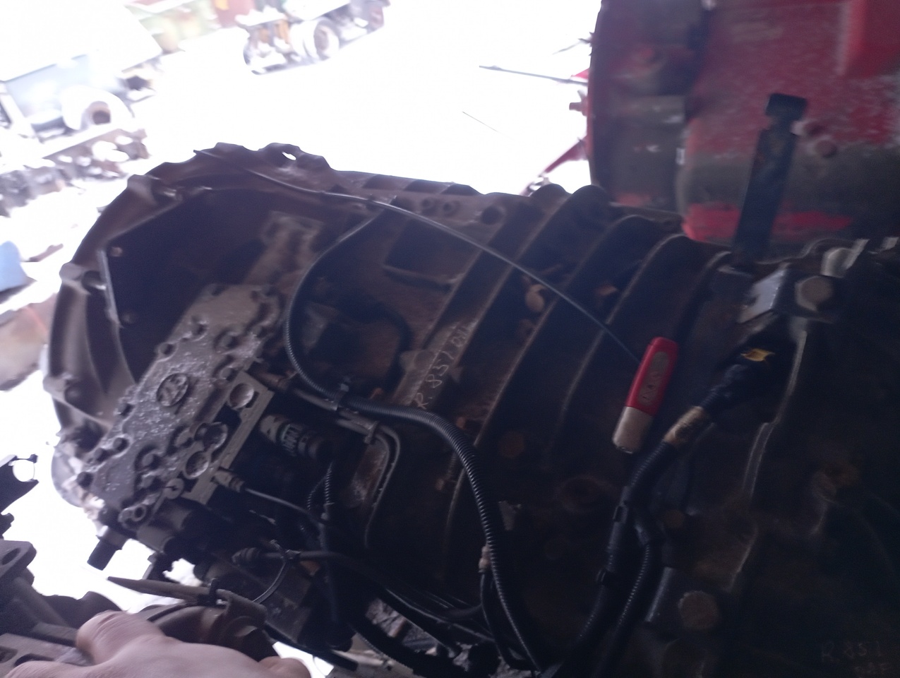 DAF XF105 - Menjač za Kamion sa golom šasijom i zatvorenom kabinom: slika 2 DAF XF105 - Menjač za Kamion sa golom šasijom i zatvorenom kabinom: slika 2