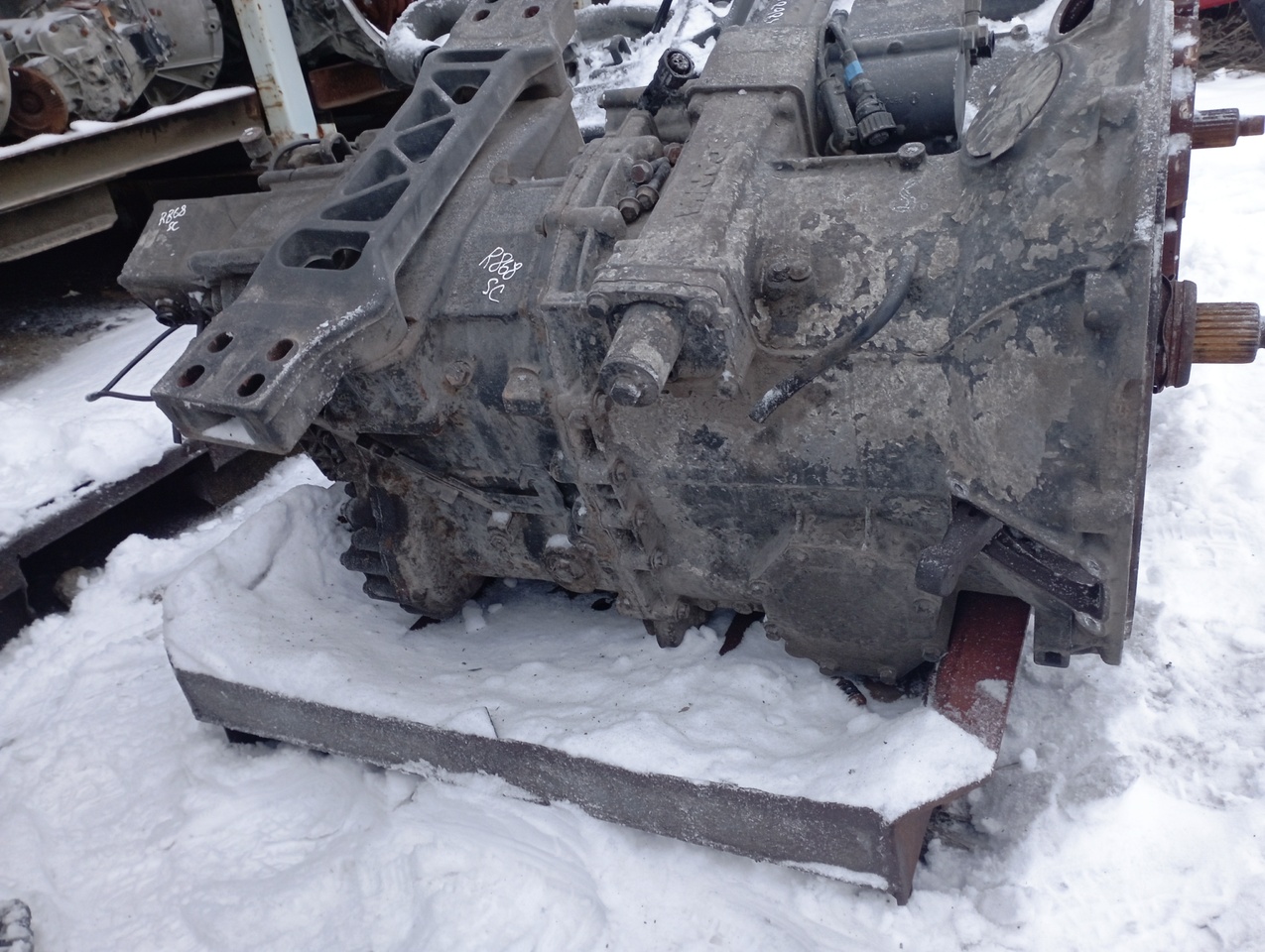 SCANIA R420 - Menjač za Kamion sa golom šasijom i zatvorenom kabinom: slika 4 SCANIA R420 - Menjač za Kamion sa golom šasijom i zatvorenom kabinom: slika 4