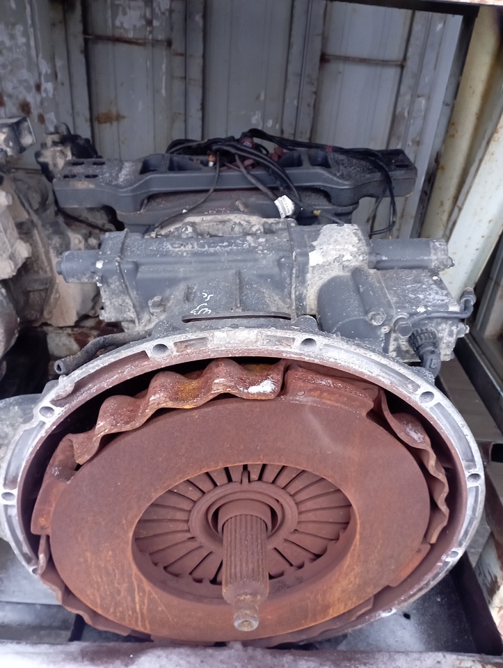 Menjač za Kamion sa golom šasijom i zatvorenom kabinom SCANIA R420, R440,G320,R480: slika 7 Menjač za Kamion sa golom šasijom i zatvorenom kabinom SCANIA R420, R440,G320,R480: slika 7