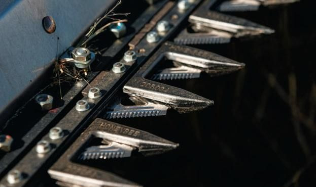 Novu Prednji deo kombajna Honey Bee AirFLEX NXT AFN240: slika 22 Novu Prednji deo kombajna Honey Bee AirFLEX NXT AFN240: slika 22