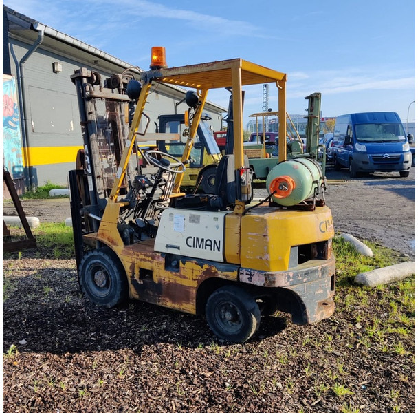 Ciman A15 - Gasni viljuškar: slika 2 Ciman A15 - Gasni viljuškar: slika 2