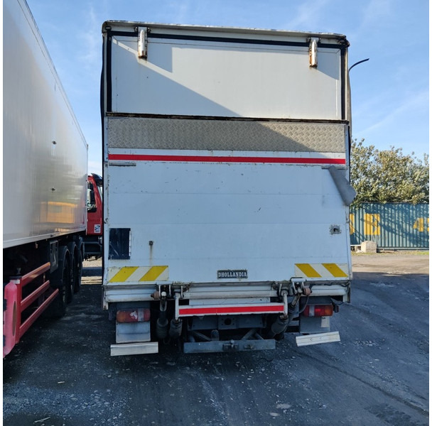 Mercedes-Benz 818 - Kamion sa zatvorenim sandukom: slika 4 Mercedes-Benz 818 - Kamion sa zatvorenim sandukom: slika 4