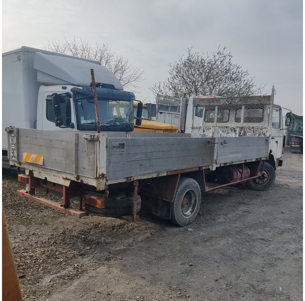 Renault 230 - Istovarivač: slika 4 Renault 230 - Istovarivač: slika 4