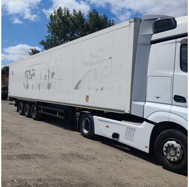 Schmitz Cargobull Kast - Poluprikolica sa zatvorenim sandukom: slika 2 Schmitz Cargobull Kast - Poluprikolica sa zatvorenim sandukom: slika 2