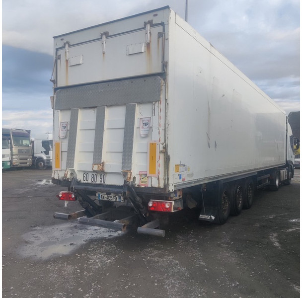 Schmitz Cargobull SKI 24 - Poluprikolica sa zatvorenim sandukom: slika 1 Schmitz Cargobull SKI 24 - Poluprikolica sa zatvorenim sandukom: slika 1