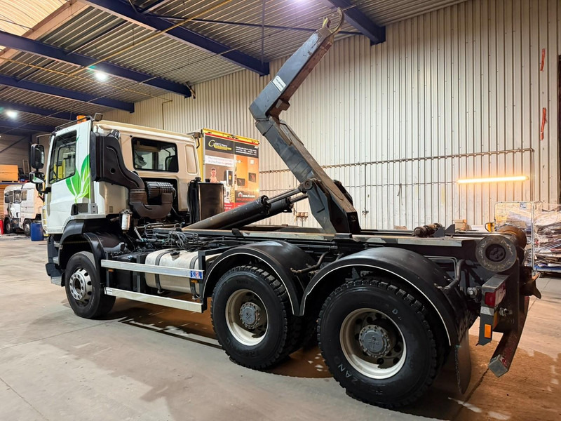 DAF CF 460 6x4 FAT HOOKLIFT - WB 3m35 - STEEL SPRING / BIG AXLES HUB REDUCTION - EURO 6 - BE TRUCK - Kamion sa hidrauličnom kukom: slika 5 DAF CF 460 6x4 FAT HOOKLIFT - WB 3m35 - STEEL SPRING / BIG AXLES HUB REDUCTION - EURO 6 - BE TRUCK - Kamion sa hidrauličnom kukom: slika 5