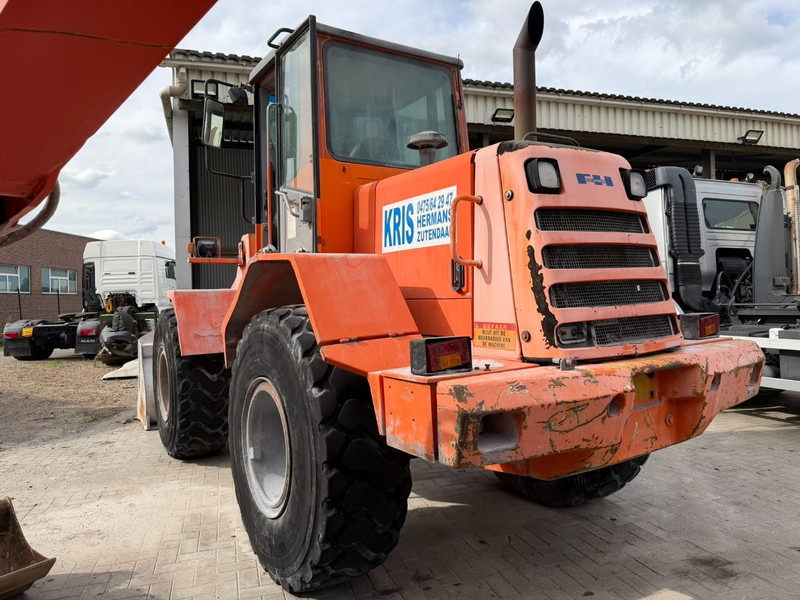 Hitachi W130 4x4 WHEEL LOADER - 13T - 11.082 HOURS - CE - BELGIAN MACHINE - Utovarivač točkaš: slika 4 Hitachi W130 4x4 WHEEL LOADER - 13T - 11.082 HOURS - CE - BELGIAN MACHINE - Utovarivač točkaš: slika 4