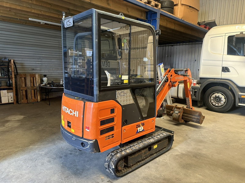 Hitachi ZAXIS ZX19-6 CR 1.9T - 1349H - CABINE - ADJUSTABLE TRACKS - EXTRA HYDR - QUICK HITCH - BE MACHINE - Mini bager: slika 2 Hitachi ZAXIS ZX19-6 CR 1.9T - 1349H - CABINE - ADJUSTABLE TRACKS - EXTRA HYDR - QUICK HITCH - BE MACHINE - Mini bager: slika 2