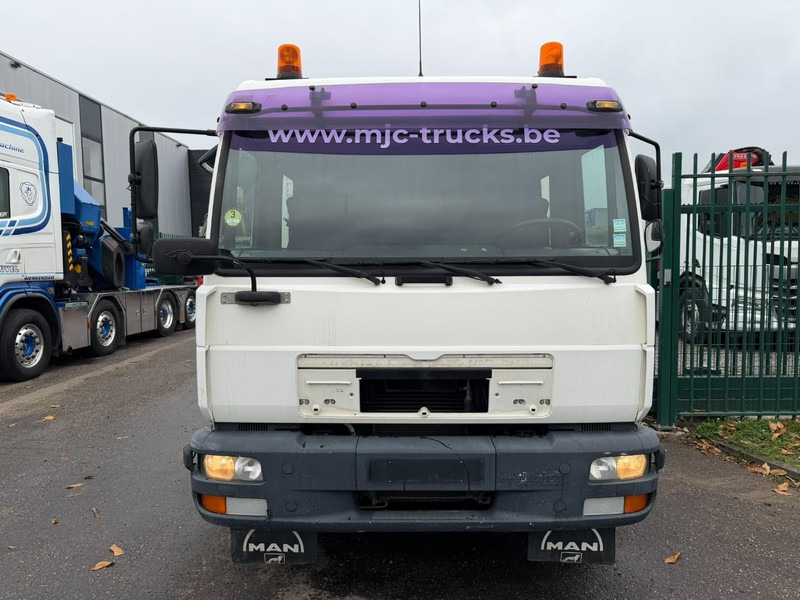 MAN LE 8.180 CLOSED BOX / KOFFER - DOKA - MANUAL GEARBOX - *248.000km* - STEEL SPRING / BLATT / LAMES - BE TRUCK - Kamion sa zatvorenim sandukom: slika 2 MAN LE 8.180 CLOSED BOX / KOFFER - DOKA - MANUAL GEARBOX - *248.000km* - STEEL SPRING / BLATT / LAMES - BE TRUCK - Kamion sa zatvorenim sandukom: slika 2