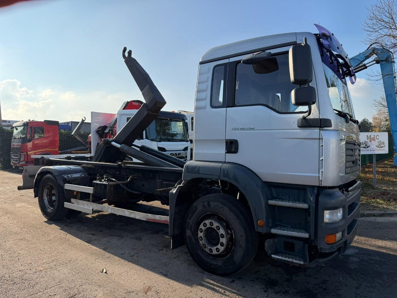 MAN TGA 18.350 4x2 19T HOOKLIFT / ABROLLKIPPER / GANCHO / AMPLIROL - EURO 3 - AS TRONIC AUTOMATIC - Kamion sa hidrauličnom kukom: slika 1 MAN TGA 18.350 4x2 19T HOOKLIFT / ABROLLKIPPER / GANCHO / AMPLIROL - EURO 3 - AS TRONIC AUTOMATIC - Kamion sa hidrauličnom kukom: slika 1