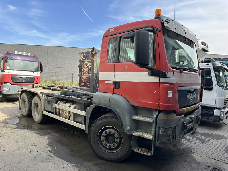 MAN TGA 26.400 6x4 AJK 20T - 5430mm - MANUAL GEARBOX - STEEL SPRING / BLATT - BIG AXLES / AP ACHSEN - Kamion sa hidrauličnom kukom: slika 1 MAN TGA 26.400 6x4 AJK 20T - 5430mm - MANUAL GEARBOX - STEEL SPRING / BLATT - BIG AXLES / AP ACHSEN - Kamion sa hidrauličnom kukom: slika 1