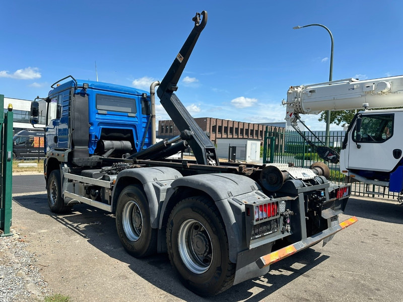 MAN TGA 33.400 6X4 HOOKLIFT AJK NHS20-4930mm - WB 3m60 - MANUAL ZF - STEEL SPRING / BLATT - BIG AXLES / AP ACHSEN - Kamion sa hidrauličnom kukom: slika 4 MAN TGA 33.400 6X4 HOOKLIFT AJK NHS20-4930mm - WB 3m60 - MANUAL ZF - STEEL SPRING / BLATT - BIG AXLES / AP ACHSEN - Kamion sa hidrauličnom kukom: slika 4