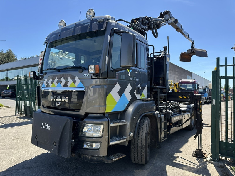 MAN TGS 26.320 6X2-4 BL EEV + CRANE EPSILON Q170Z95TR + GRABBER - LIFT/STEERING AXLE - *266.000km* - NL TRUCK - Kamion sa hidrauličnom kukom, Kamion sa dizalicom: slika 4 MAN TGS 26.320 6X2-4 BL EEV + CRANE EPSILON Q170Z95TR + GRABBER - LIFT/STEERING AXLE - *266.000km* - NL TRUCK - Kamion sa hidrauličnom kukom, Kamion sa dizalicom: slika 4