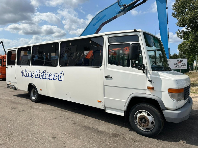 Mercedes-Benz 814 - 38 PLACES - WHEELCHAIR LIFT - ROLSTOEL LIFT - ASCENSCEUR FAUTEUIL ROULANT - MANUAL - AIR SUSPENSION - Turistički autobus: slika 2 Mercedes-Benz 814 - 38 PLACES - WHEELCHAIR LIFT - ROLSTOEL LIFT - ASCENSCEUR FAUTEUIL ROULANT - MANUAL - AIR SUSPENSION - Turistički autobus: slika 2