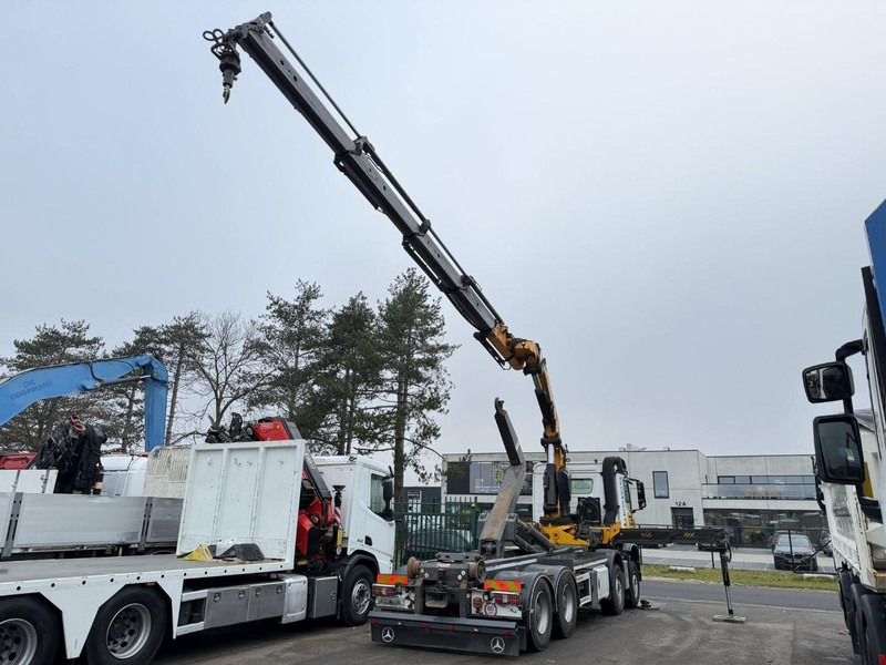 Mercedes-Benz AROCS 4143 8X4 WAF HOOKLIFT + CRANE EFFER 395 4S + ROTATOR + RADIO - 5/6 F - BE TRUCK - VERY NICE CONDITION - Kamion sa hidrauličnom kukom, Kamion sa dizalicom: slika 5 Mercedes-Benz AROCS 4143 8X4 WAF HOOKLIFT + CRANE EFFER 395 4S + ROTATOR + RADIO - 5/6 F - BE TRUCK - VERY NICE CONDITION - Kamion sa hidrauličnom kukom, Kamion sa dizalicom: slika 5