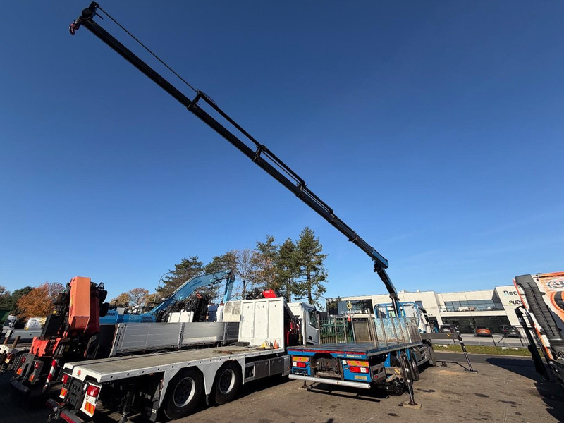 Renault C480 8x4 TRIDEM + CRANE (20m!) PALFINGER PK33002-EH E (6x) - PLATFORM 8m25 - LIFT/STEERING - GOOD TIRES - BE TRUCK - Kamion sa dizalicom: slika 5 Renault C480 8x4 TRIDEM + CRANE (20m!) PALFINGER PK33002-EH E (6x) - PLATFORM 8m25 - LIFT/STEERING - GOOD TIRES - BE TRUCK - Kamion sa dizalicom: slika 5