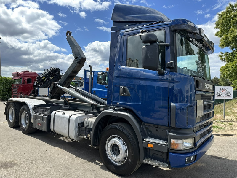 Scania 124L-420 6x2 HOOKLIFT VDL 20T - STEEL SPRING / BALLESTAS / BLATT - MANUAL - MECHANICAL PUMP - 10 TIRES DOUBLE WHEELS - Kamion sa hidrauličnom kukom: slika 1 Scania 124L-420 6x2 HOOKLIFT VDL 20T - STEEL SPRING / BALLESTAS / BLATT - MANUAL - MECHANICAL PUMP - 10 TIRES DOUBLE WHEELS - Kamion sa hidrauličnom kukom: slika 1