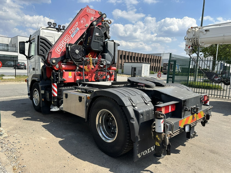 Volvo FM 400 TRACTOR + CRANE FASSI F260BXP.25 - 5x / RADIO - EURO 4 - I SHIFT - A/C - BE TRUCK - Tegljač: slika 5 Volvo FM 400 TRACTOR + CRANE FASSI F260BXP.25 - 5x / RADIO - EURO 4 - I SHIFT - A/C - BE TRUCK - Tegljač: slika 5