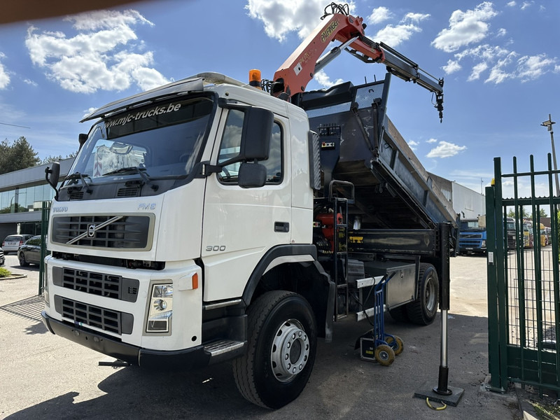 Volvo FM 300 4x4 TIPPER + CRANE PALFINGER PK 12000 - *339.000km* - MANUAL - STEEL SPRING / BIG AXLES - EURO 3 - TÜV 15/10/2025 - Istovarivač, Kamion sa dizalicom: slika 5 Volvo FM 300 4x4 TIPPER + CRANE PALFINGER PK 12000 - *339.000km* - MANUAL - STEEL SPRING / BIG AXLES - EURO 3 - TÜV 15/10/2025 - Istovarivač, Kamion sa dizalicom: slika 5