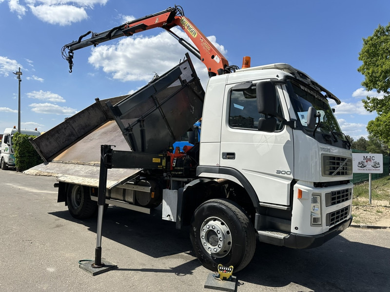Volvo FM 300 4x4 TIPPER + CRANE PALFINGER PK 12000 - *339.000km* - MANUAL - STEEL SPRING / BIG AXLES - EURO 3 - TÜV 15/10/2025 - Istovarivač, Kamion sa dizalicom: slika 3 Volvo FM 300 4x4 TIPPER + CRANE PALFINGER PK 12000 - *339.000km* - MANUAL - STEEL SPRING / BIG AXLES - EURO 3 - TÜV 15/10/2025 - Istovarivač, Kamion sa dizalicom: slika 3