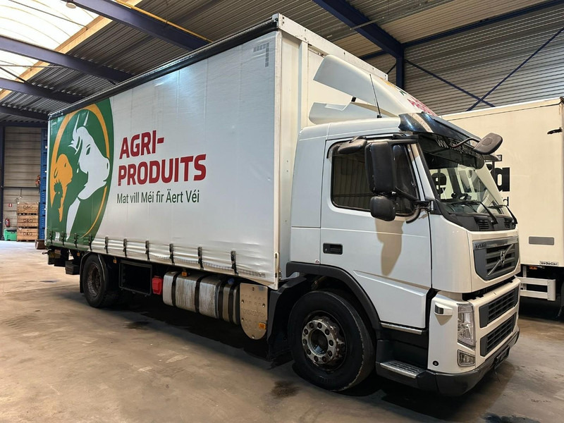 Volvo FM 330 4x2 BOX 7m x 2m48 x 2m75 - 542.000km - EURO 5 - I SHIFT - 19T - A/C - LARGE TAILLIFT - Kamion sa ceradom: slika 1 Volvo FM 330 4x2 BOX 7m x 2m48 x 2m75 - 542.000km - EURO 5 - I SHIFT - 19T - A/C - LARGE TAILLIFT - Kamion sa ceradom: slika 1