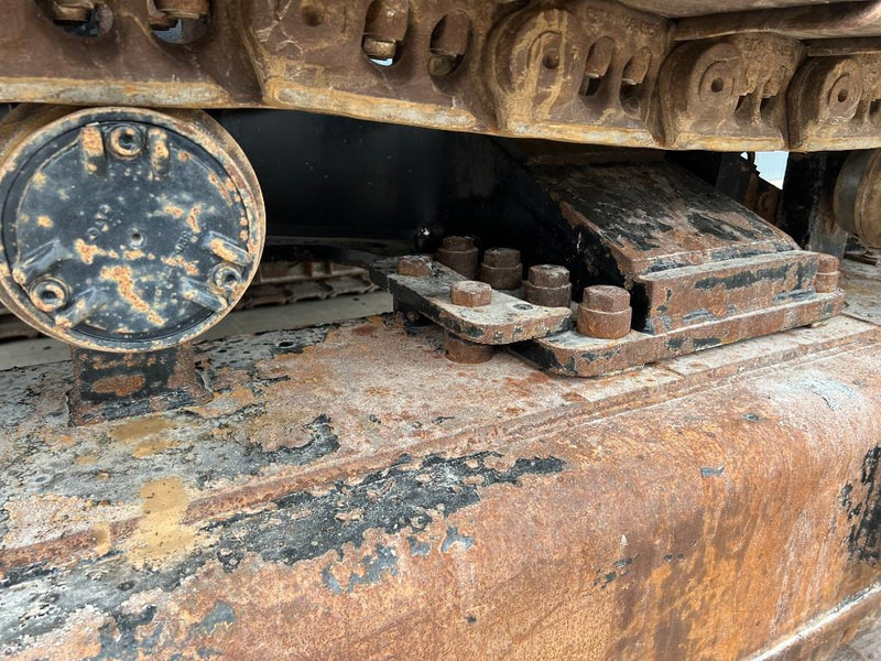 Bager guseničar Cat 352F: slika 19