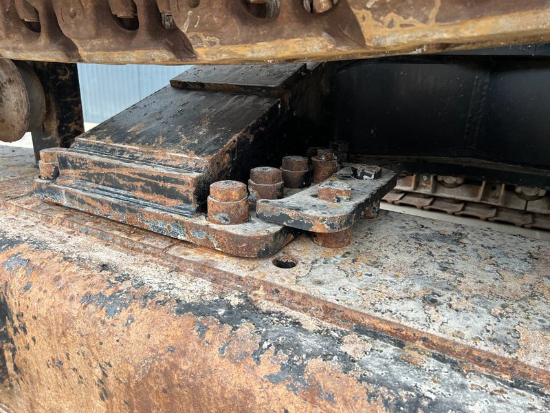 Bager guseničar Cat 352F: slika 20