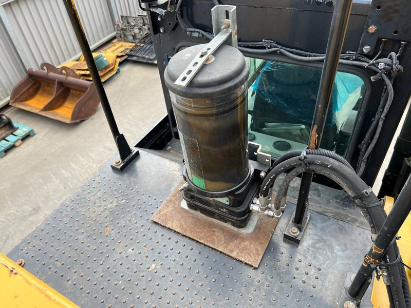 Bager guseničar Cat 374FL ME | U/C 70%: slika 18