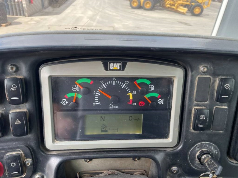 Zglobni kiper Cat 735 | 735B: slika 19