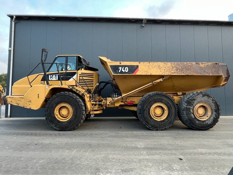 Cat 740 - Zglobni kiper: slika 2 Cat 740 - Zglobni kiper: slika 2