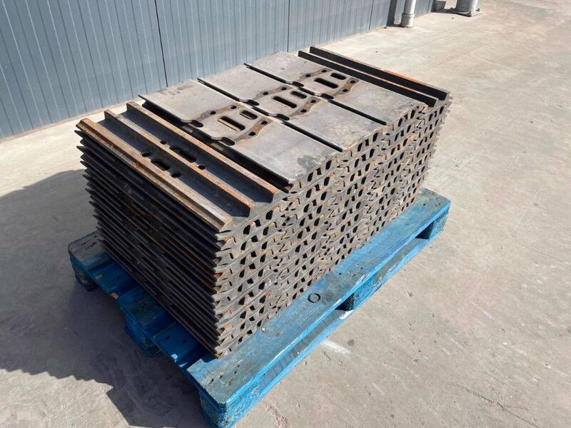 Hyundai R210 / R215 / R220 / R235 / R250 / R260 - Ram/ Šasija za Građevinska mašina: slika 1 Hyundai R210 / R215 / R220 / R235 / R250 / R260 - Ram/ Šasija za Građevinska mašina: slika 1