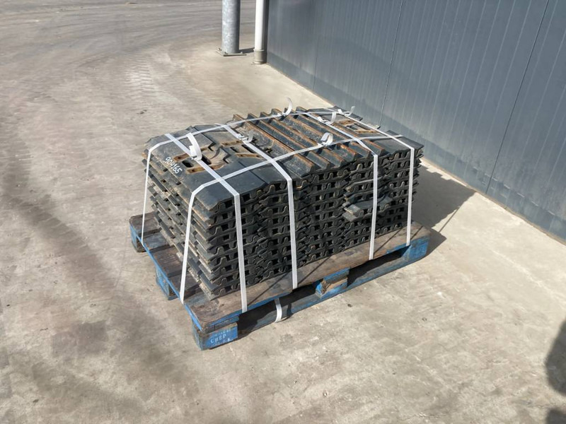 Komatsu PC150 / PC160 / PC180 / PC210 / PC240 3 Grouser 60 - Ram/ Šasija za Građevinska mašina: slika 1 Komatsu PC150 / PC160 / PC180 / PC210 / PC240 3 Grouser 60 - Ram/ Šasija za Građevinska mašina: slika 1