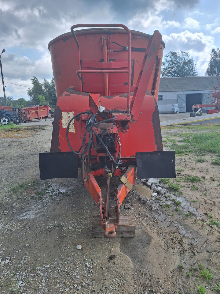 AGRAM BIG-FEED - Prikolica za mešanje stočne hrane: slika 2 AGRAM BIG-FEED - Prikolica za mešanje stočne hrane: slika 2