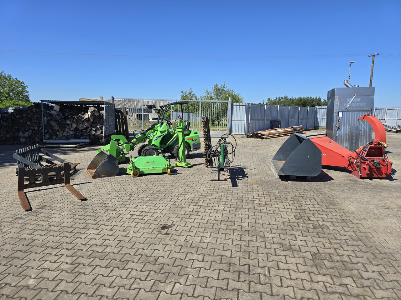 AVANT 423 - Mini utovarivač: slika 4 AVANT 423 - Mini utovarivač: slika 4