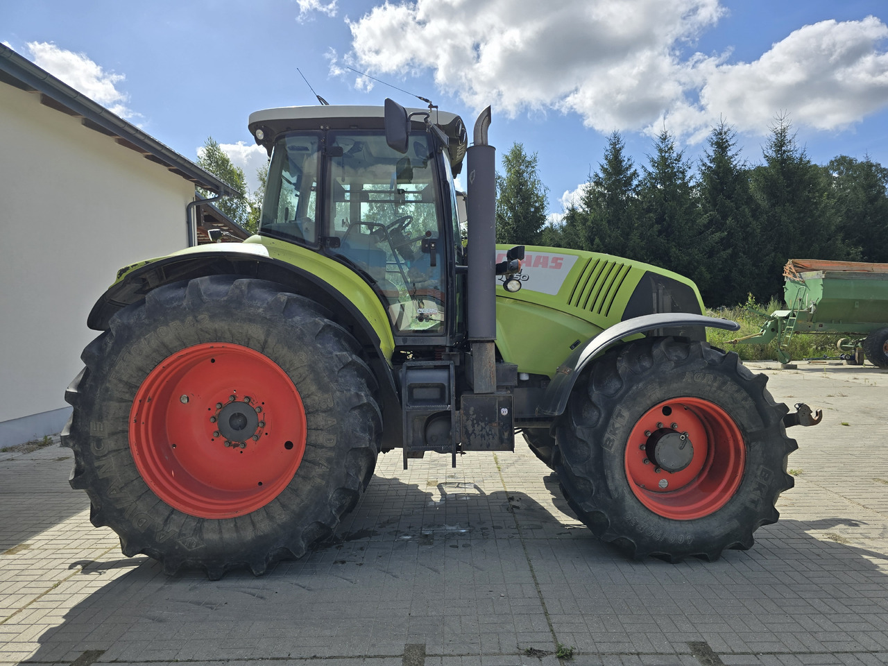 CLAAS AXION 850 - Traktor: slika 3 CLAAS AXION 850 - Traktor: slika 3