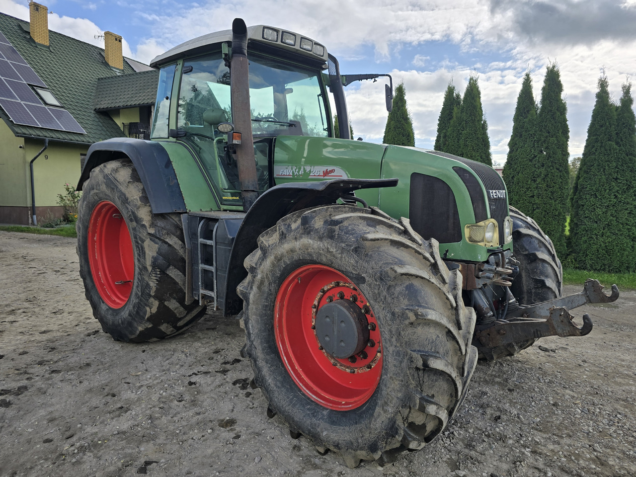FENDT Favorit 926 VARIO - Traktor: slika 1 FENDT Favorit 926 VARIO - Traktor: slika 1