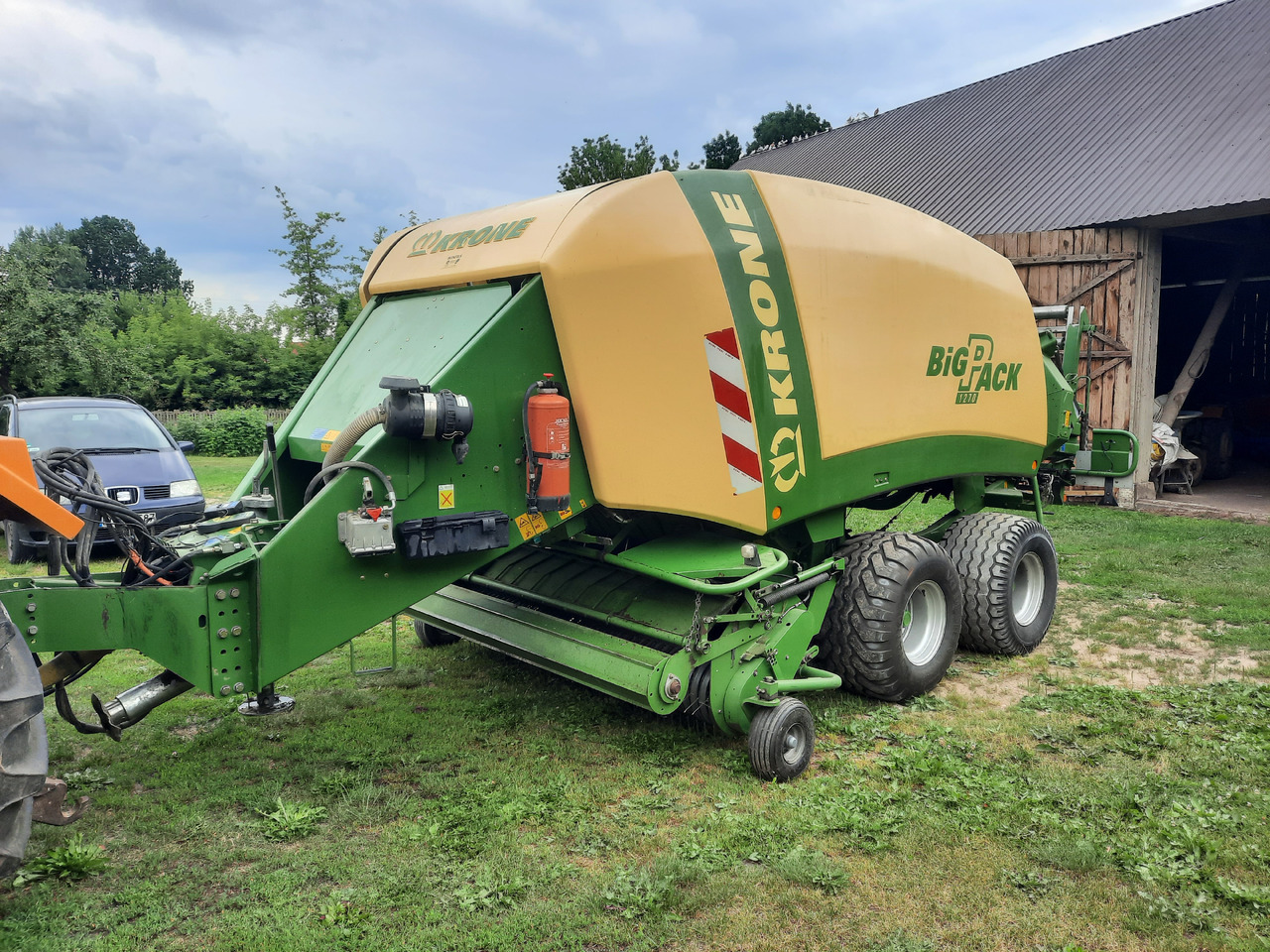 KRONE Big Pack 1270 - Balirka za kockaste bale: slika 1 KRONE Big Pack 1270 - Balirka za kockaste bale: slika 1