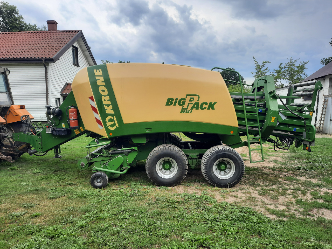 KRONE Big Pack 1270 - Balirka za kockaste bale: slika 3 KRONE Big Pack 1270 - Balirka za kockaste bale: slika 3