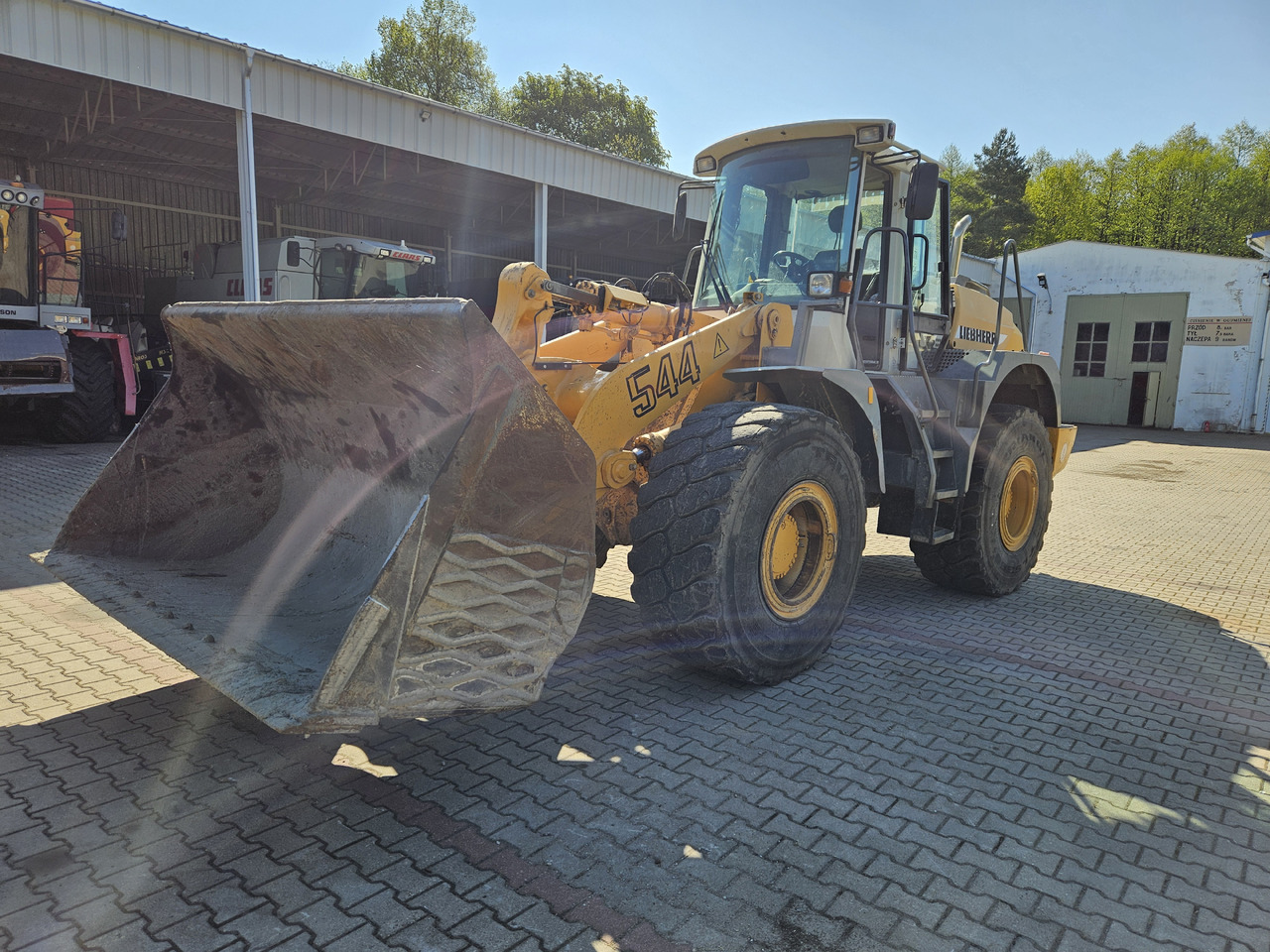 Liebherr L544 - Zglobni utovarivač: slika 4 Liebherr L544 - Zglobni utovarivač: slika 4
