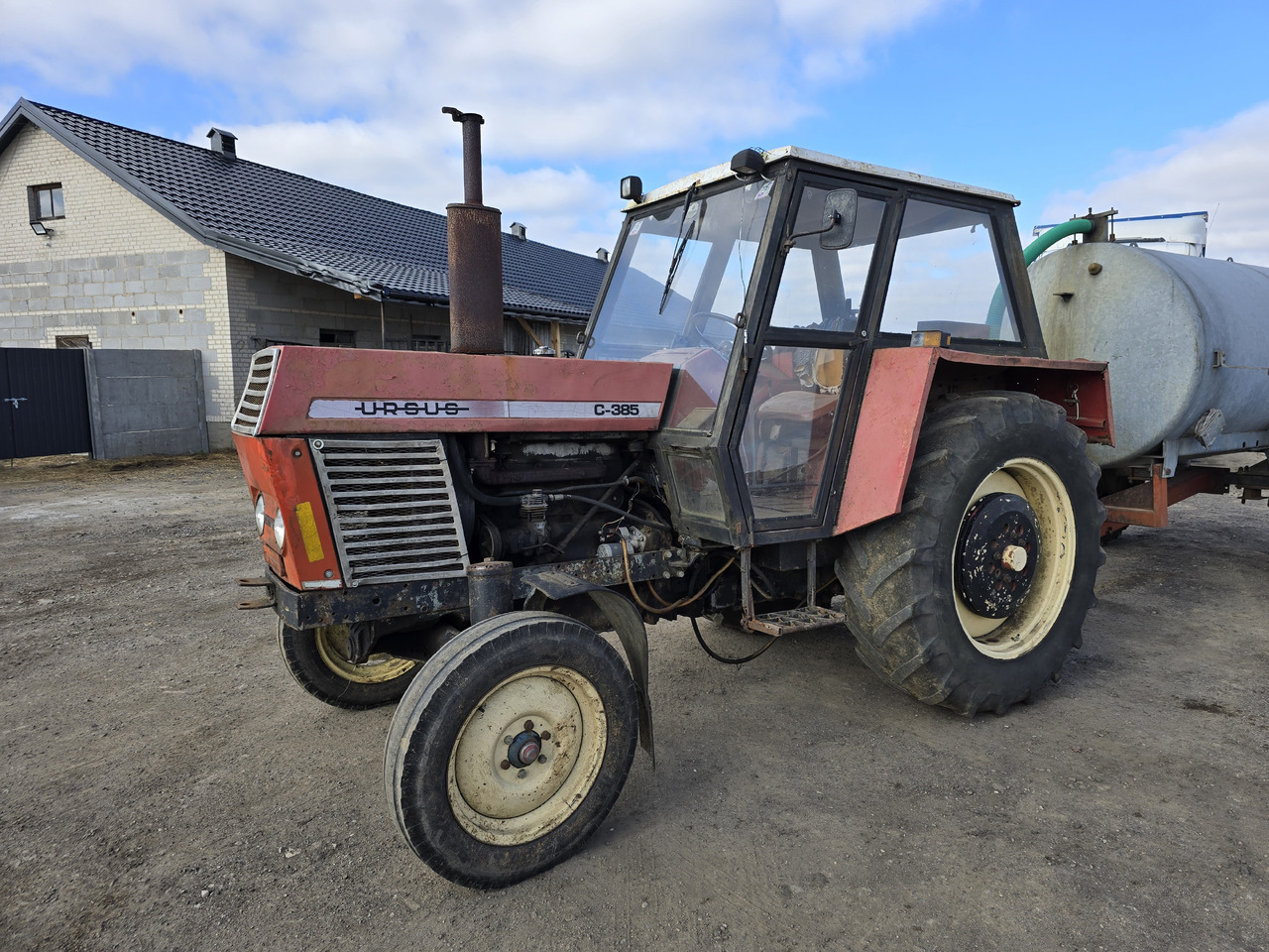 Ursus C-385 - Traktor: slika 1 Ursus C-385 - Traktor: slika 1