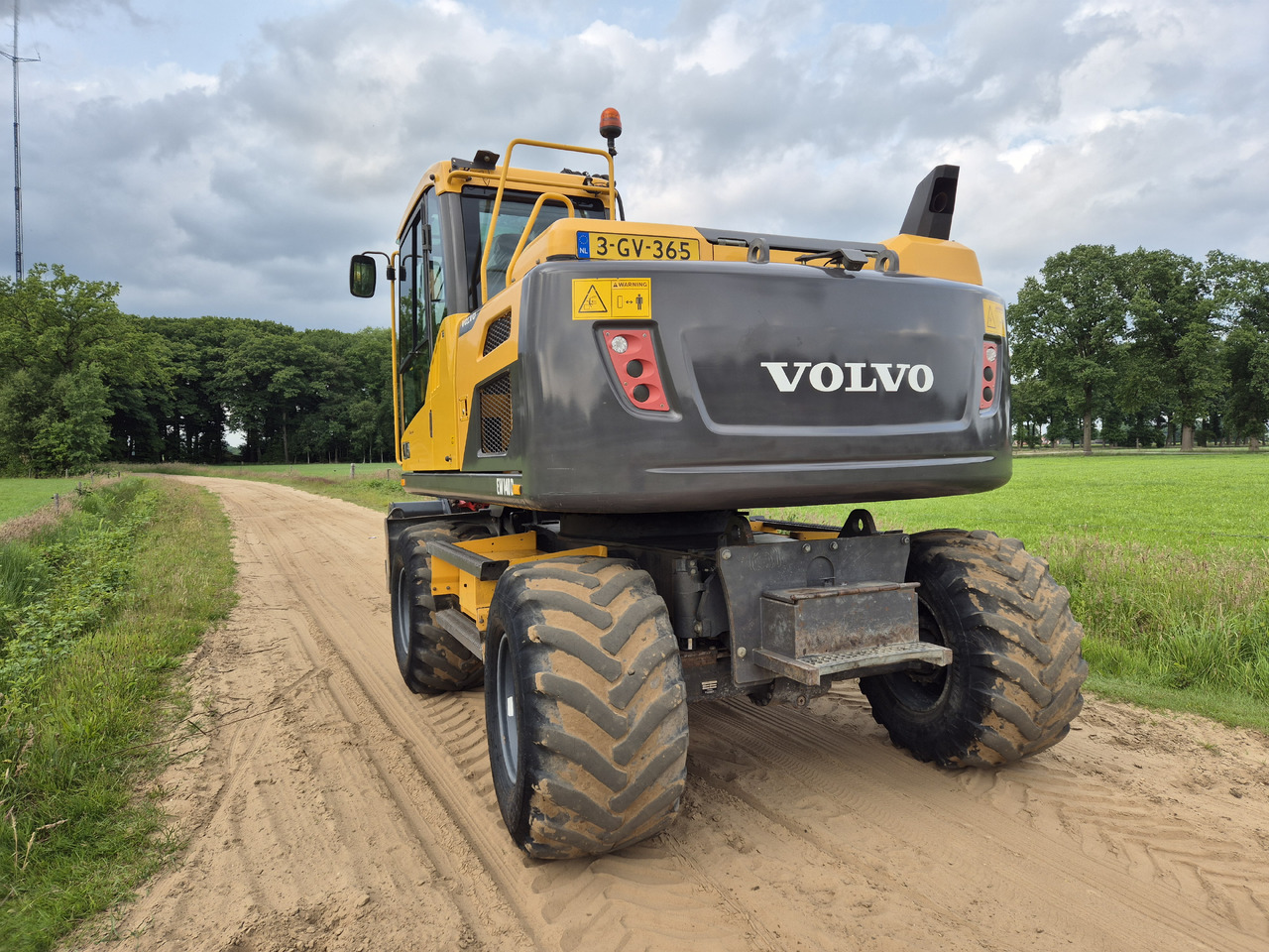 VOLVO EW 140 D - Bager točkaš: slika 3 VOLVO EW 140 D - Bager točkaš: slika 3