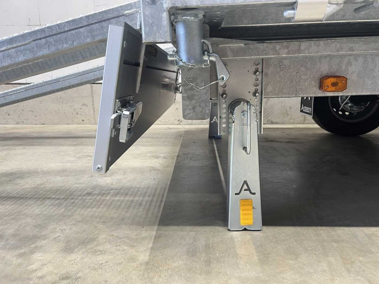 ANSSEMS KSX 2500.305x178 E Rampen Stüt Dreiseitenkipper - Prikolica istovarivača: slika 5 ANSSEMS KSX 2500.305x178 E Rampen Stüt Dreiseitenkipper - Prikolica istovarivača: slika 5