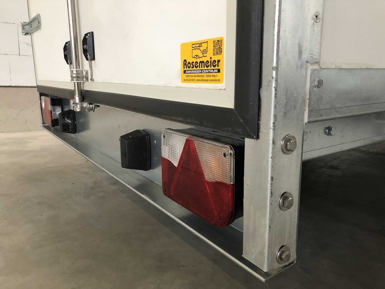 BLYSS F2736HTD Kofferanhänger - Prikolica sa zatvorenim sandukom: slika 4 BLYSS F2736HTD Kofferanhänger - Prikolica sa zatvorenim sandukom: slika 4