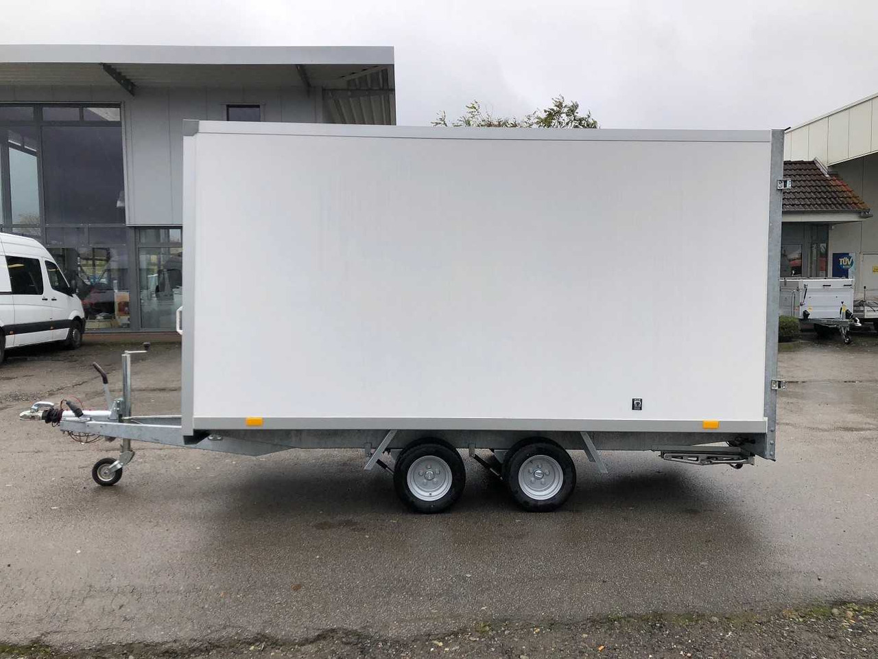 BLYSS FC2736HT Kofferanhänger - Prikolica sa zatvorenim sandukom: slika 2 BLYSS FC2736HT Kofferanhänger - Prikolica sa zatvorenim sandukom: slika 2