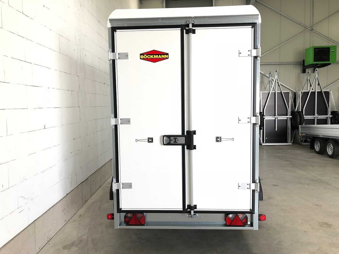 BOECKMANN KT 3015/20 H Kofferanhänger - Prikolica sa zatvorenim sandukom: slika 5 BOECKMANN KT 3015/20 H Kofferanhänger - Prikolica sa zatvorenim sandukom: slika 5