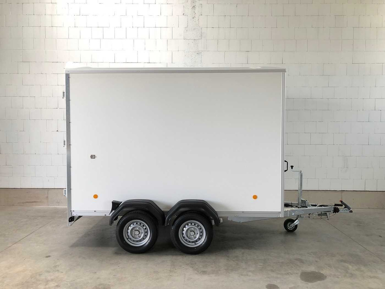 BOECKMANN KT 3015/20 H Kofferanhänger - Prikolica sa zatvorenim sandukom: slika 2 BOECKMANN KT 3015/20 H Kofferanhänger - Prikolica sa zatvorenim sandukom: slika 2