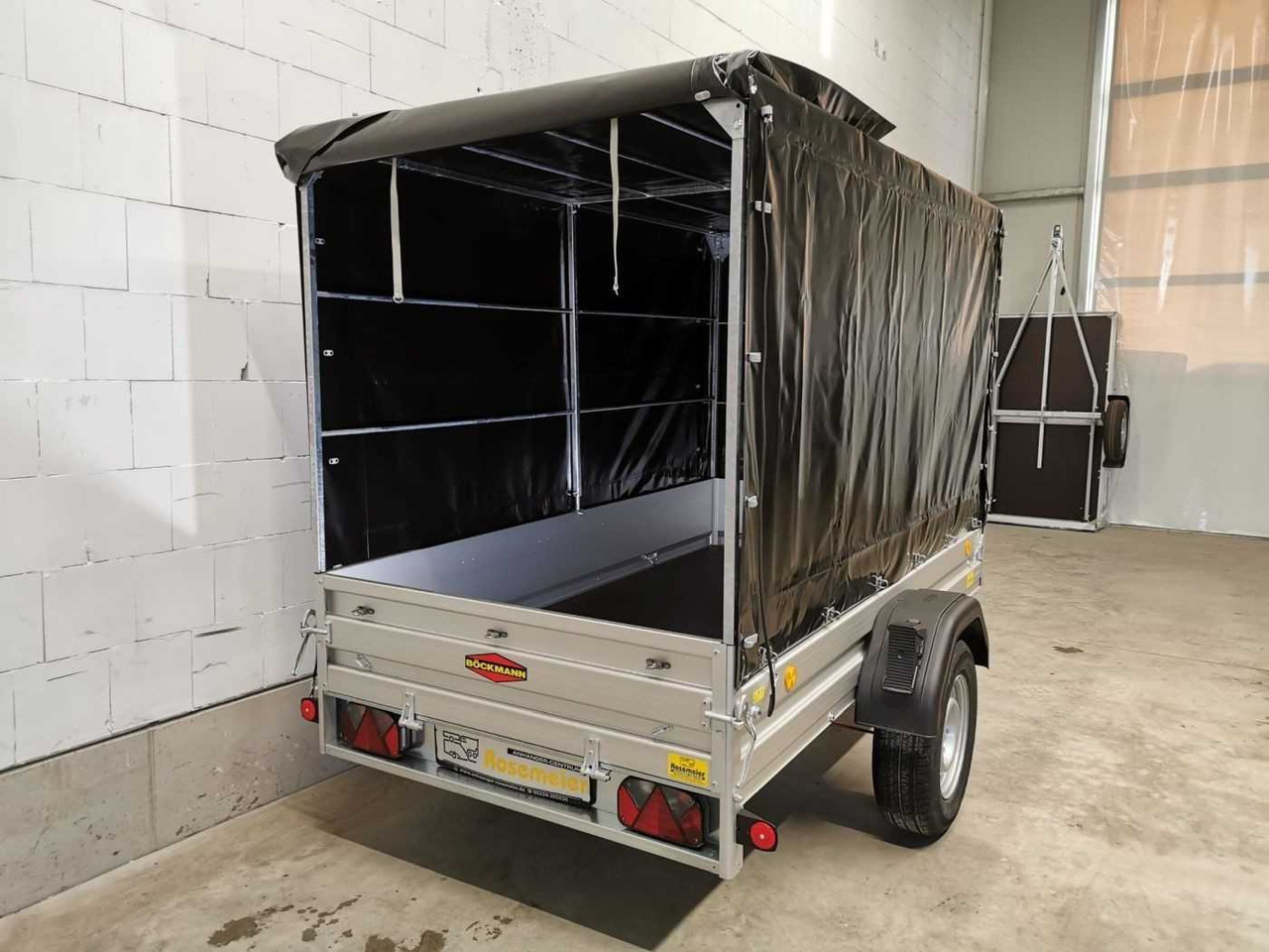 BOECKMANN TL-AL 2513/135 Eco XXL Kastenanhänger gebremst - Prikolica za automobil: slika 4 BOECKMANN TL-AL 2513/135 Eco XXL Kastenanhänger gebremst - Prikolica za automobil: slika 4