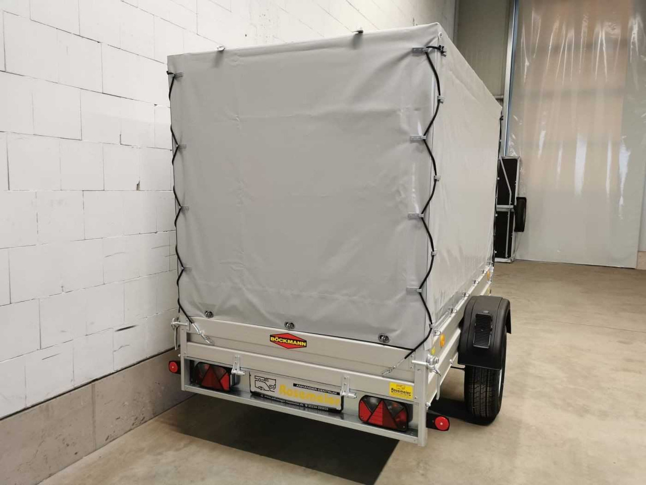 Novu Prikolica za automobil BOECKMANN TL-AL 2513/135 Eco XXL Plane Kastenanhänger gebr: slika 13 Novu Prikolica za automobil BOECKMANN TL-AL 2513/135 Eco XXL Plane Kastenanhänger gebr: slika 13