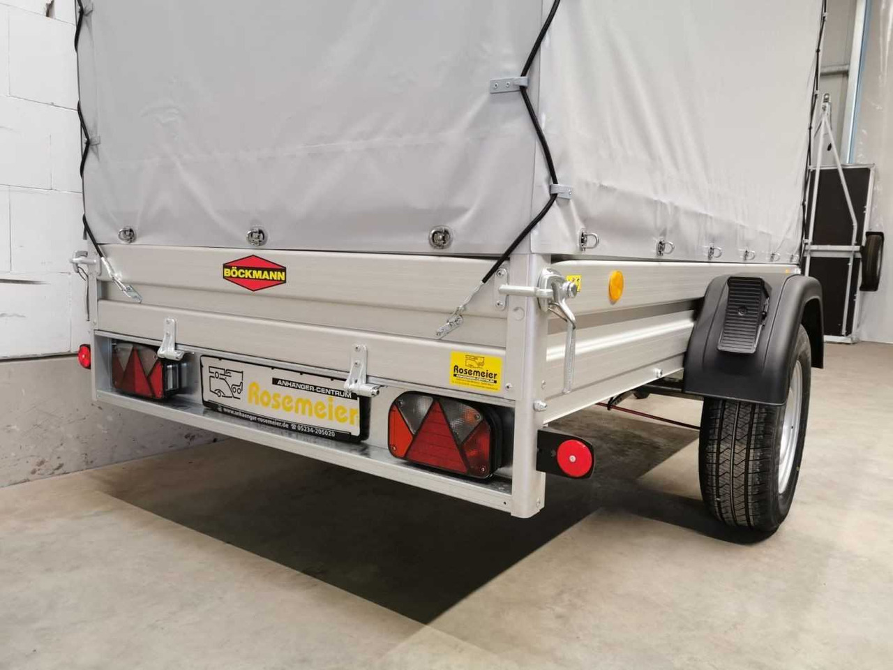 Novu Prikolica za automobil BOECKMANN TL-AL 2513/135 Eco XXL Plane Kastenanhänger gebr: slika 29 Novu Prikolica za automobil BOECKMANN TL-AL 2513/135 Eco XXL Plane Kastenanhänger gebr: slika 29